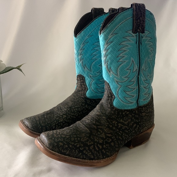 NOCONA BOOTS Fynn Western Cowboy Boots - Picture 5 of 16